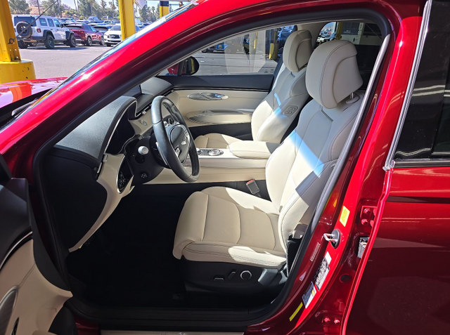Used 2022 Genesis GV70 2.5T w/ Select Package AWD/4WD image 5