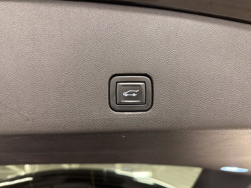 Used 2023 Cadillac XT6 Premium Luxury FWD image 20