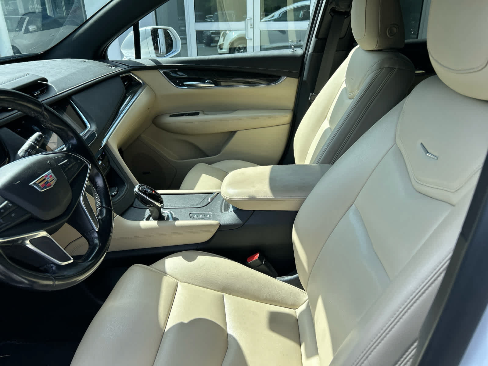 Used 2019 Cadillac XT5 AWD image 31