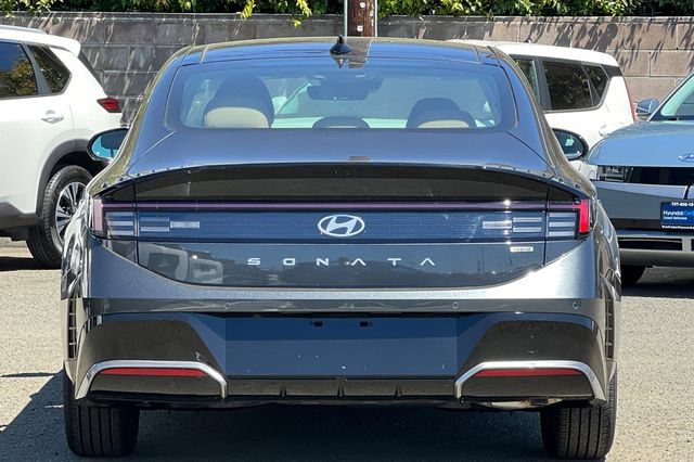 New 2026 Hyundai Sonata Limited FWD image 7
