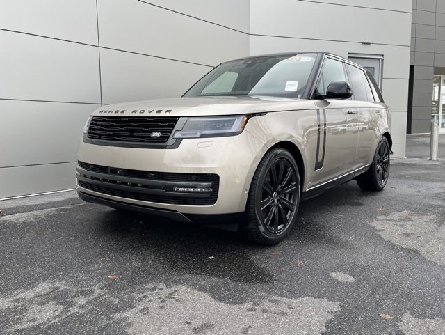 New 2025 Land Rover Range Rover SE