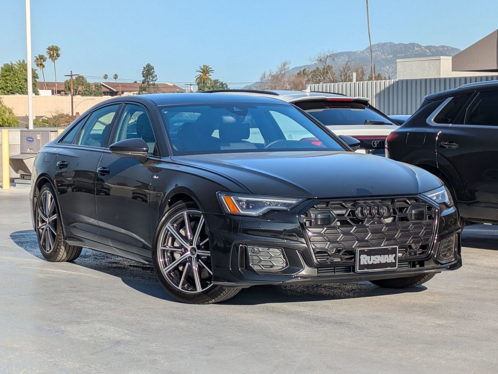 Used 2025 Audi A6 Premium Plus w/ Premium Plus Package image 32