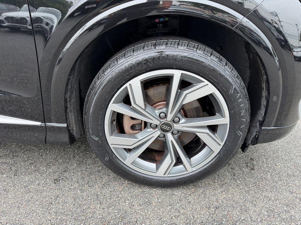 Used 2023 Audi Q4 e-tron Premium Plus w/ Premium Plus AWD/4WD image 14