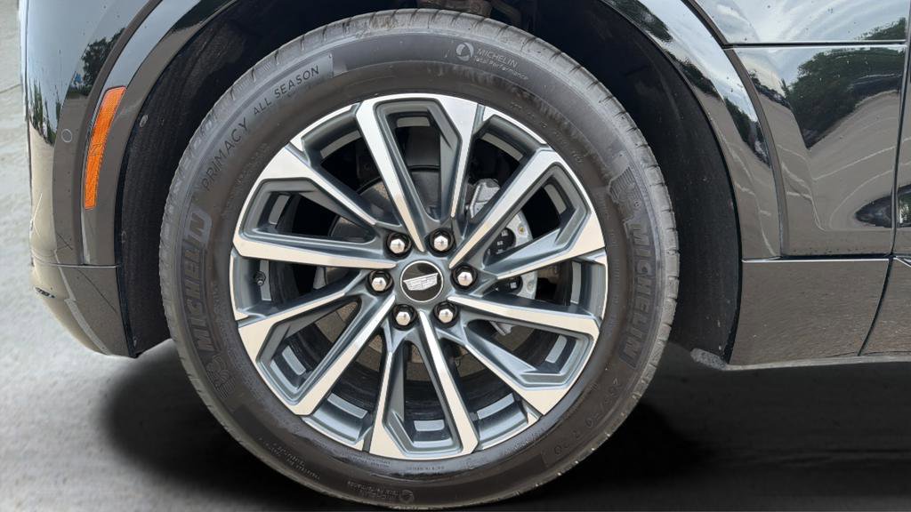 Used 2025 Cadillac Lyriq Sport AWD/4WD image 28