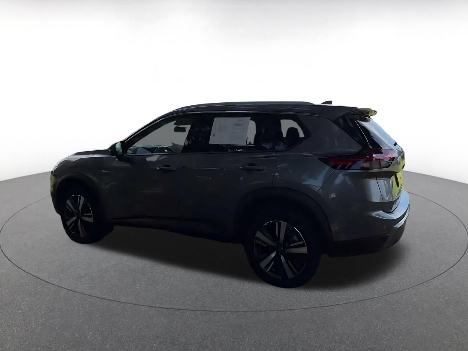 Used 2026 Nissan Rogue SL AWD/4WD image 9