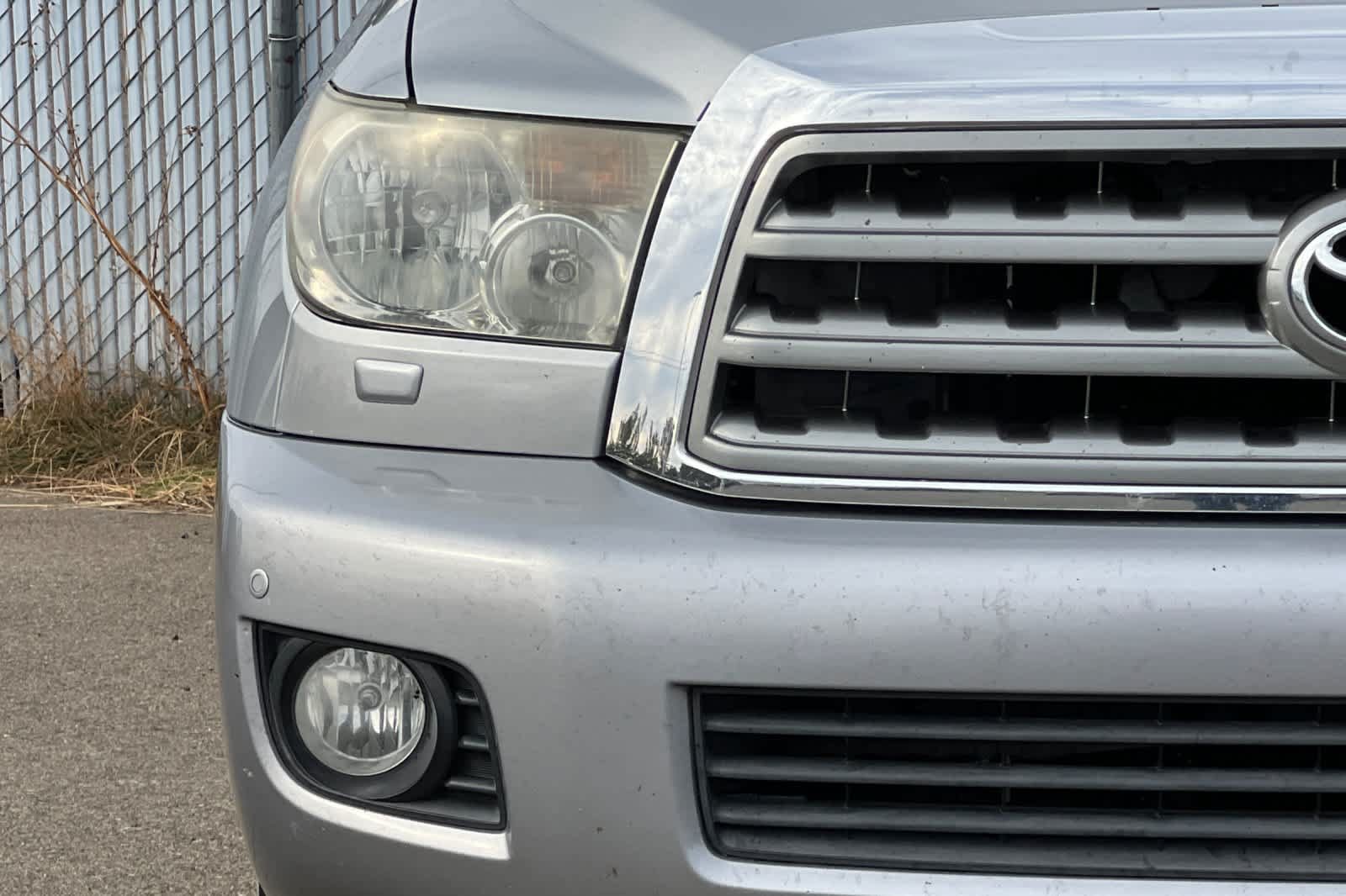 Used 2015 Toyota Sequoia Limited RWD image 17