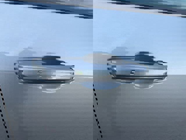 Used 2025 Chevrolet Equinox LT image 13