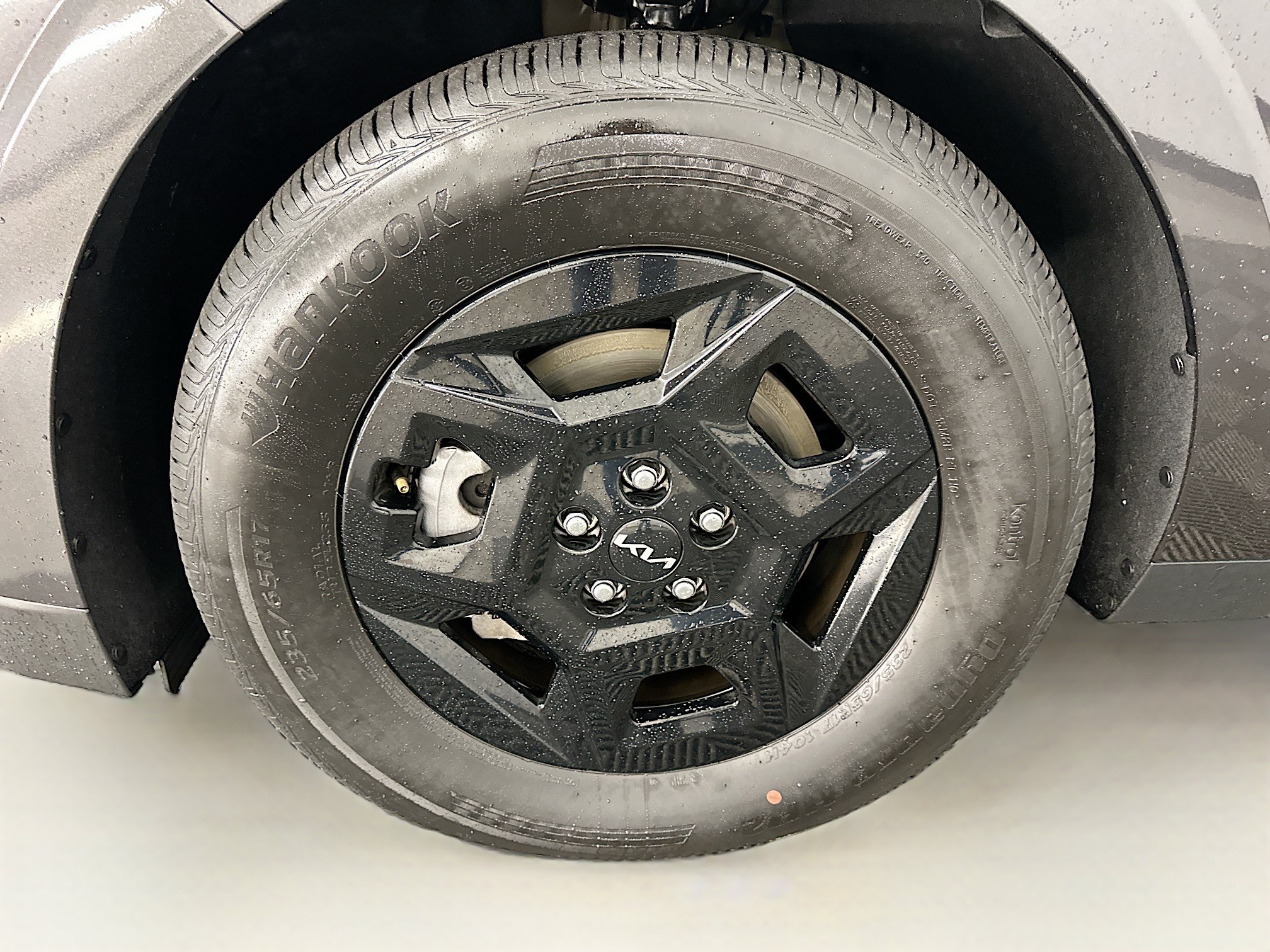 Used 2026 Kia Carnival FWD image 36