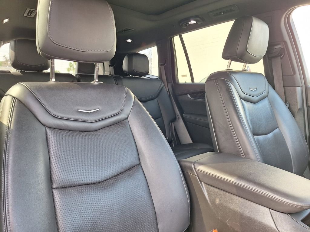 Used 2023 Cadillac XT6 Premium Luxury image 29