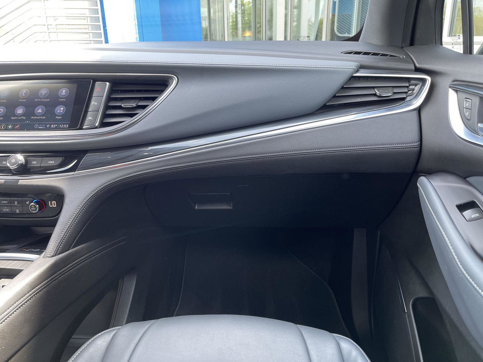 Used 2023 Buick Enclave Essence FWD image 29