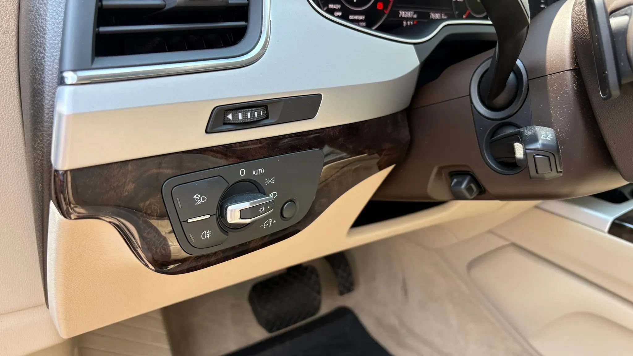 Used 2019 Audi Q7 2.0T Premium Plus w/ Premium Plus Package AWD/4WD image 19