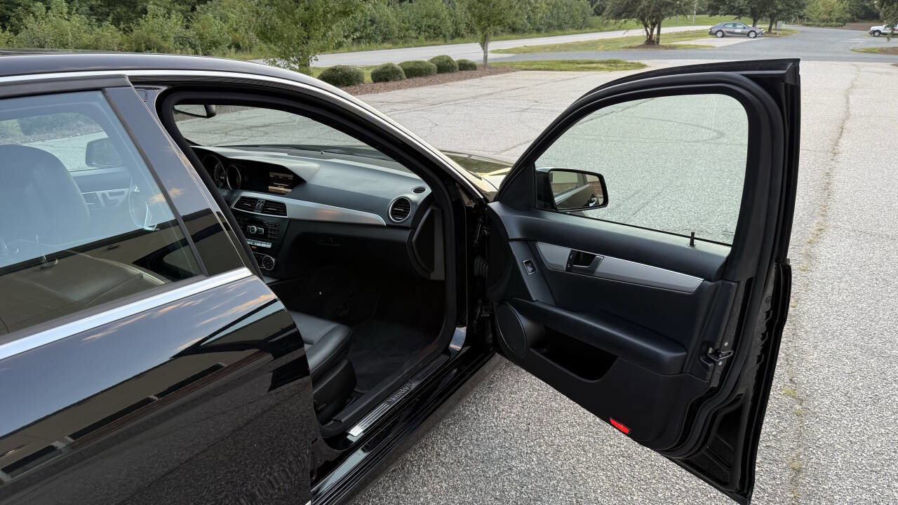 Used 2013 Mercedes-Benz C 250 Sedan w/ Premium 1 Pkg image 17