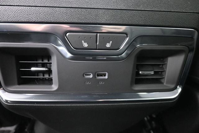 Used 2026 Chevrolet Silverado 2500 High Country w/ Technology Package AWD/4WD image 21