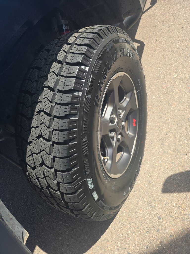 Used 2020 Jeep Gladiator Rubicon AWD/4WD image 10