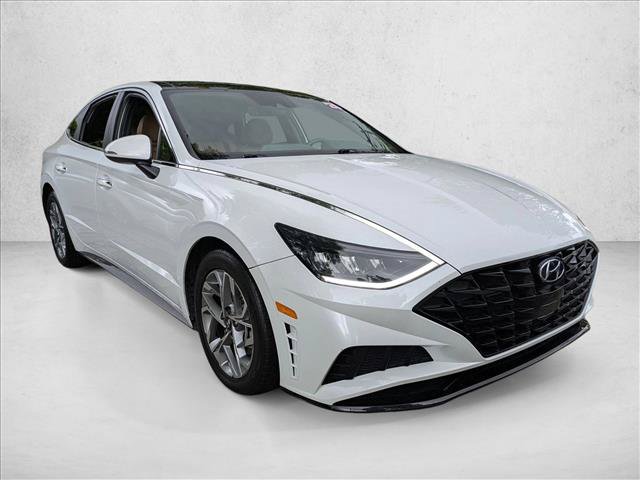 Used 2020 Hyundai Sonata SEL w/ Premium + Sunroof Package FWD video 3