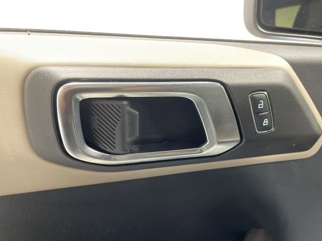 Used 2021 Ford Bronco Wildtrak image 13