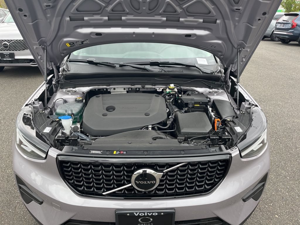 New 2026 Volvo XC40 B5 Core w/ Protection Package Premier AWD/4WD image 29