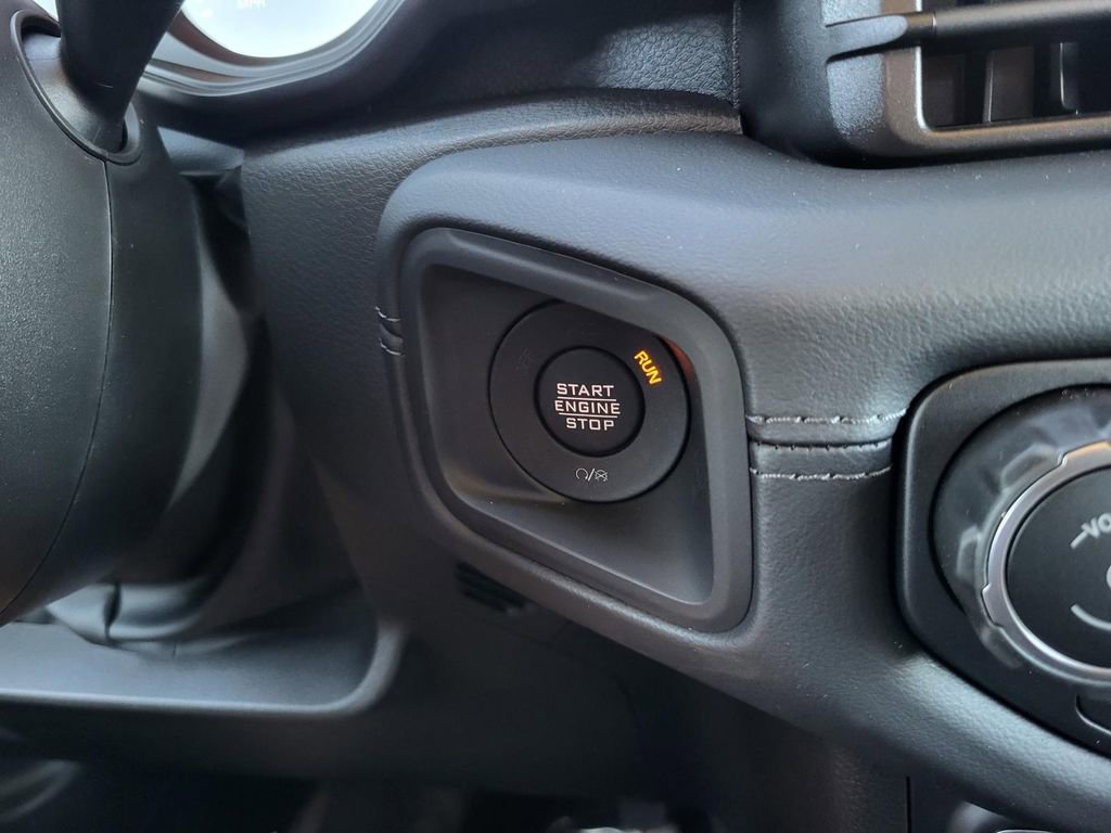 New 2025 Jeep Gladiator Mojave image 24