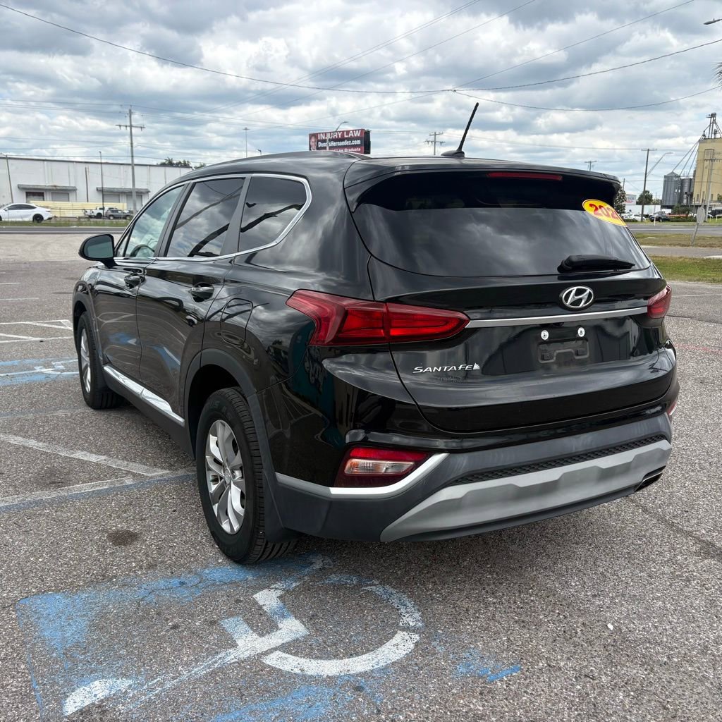 Used 2020 Hyundai Santa Fe SE FWD image 5