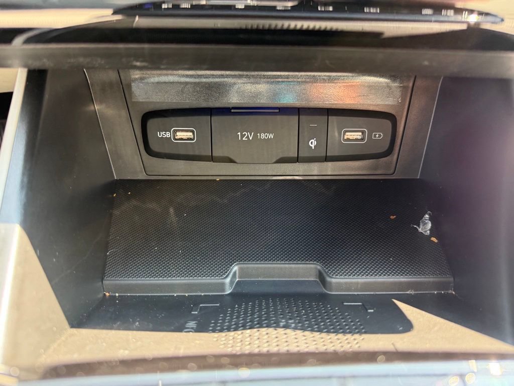 Certified 2024 Hyundai Tucson Limited AWD/4WD image 23