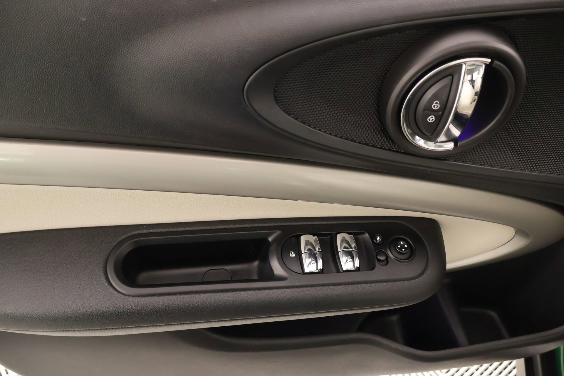 Used 2022 MINI Cooper Clubman S FWD image 18