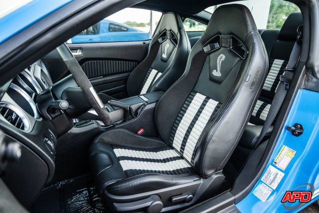Used 2013 Ford Mustang Shelby GT500 RWD image 4