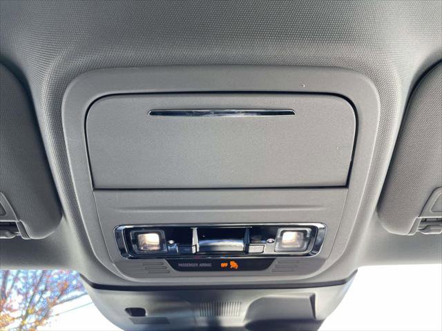 Used 2022 Lincoln Corsair AWD w/ Equipment Group 101A image 31