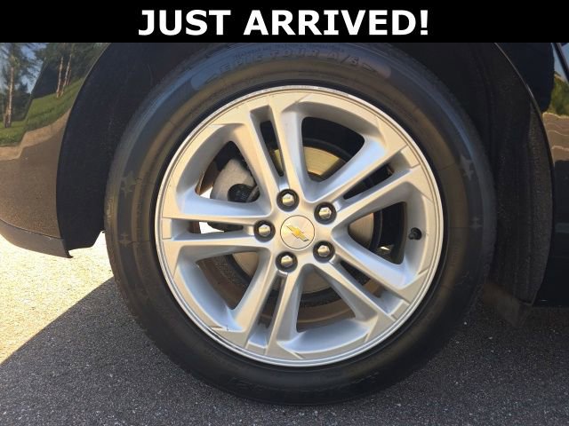 Used 2017 Chevrolet Cruze LT w/ Convenience Package FWD image 5