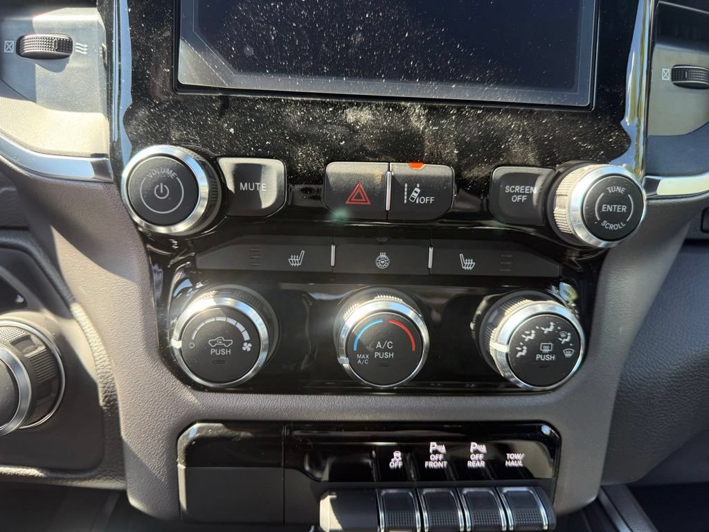 New 2026 RAM 1500 Big Horn AWD/4WD image 25