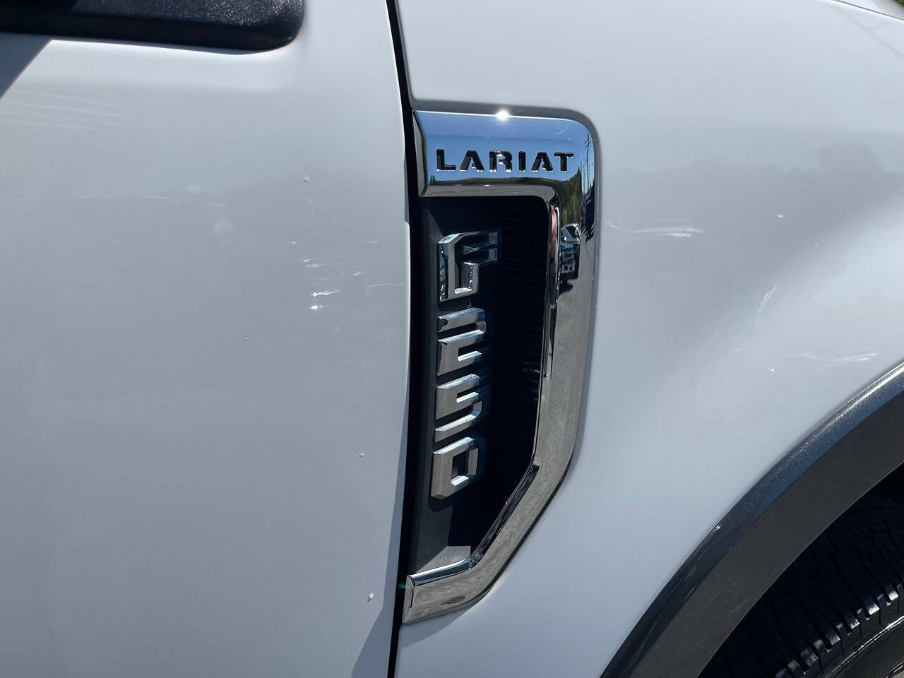 Used 2017 Ford F250 Lariat w/ Lariat Ultimate Package AWD/4WD image 12