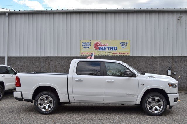 New 2026 RAM 1500 4x4 Crew Cab image 1
