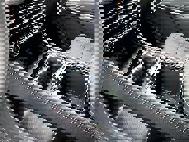 New 2026 Chevrolet Traverse LT w/ Sun and Wheel Package image 13