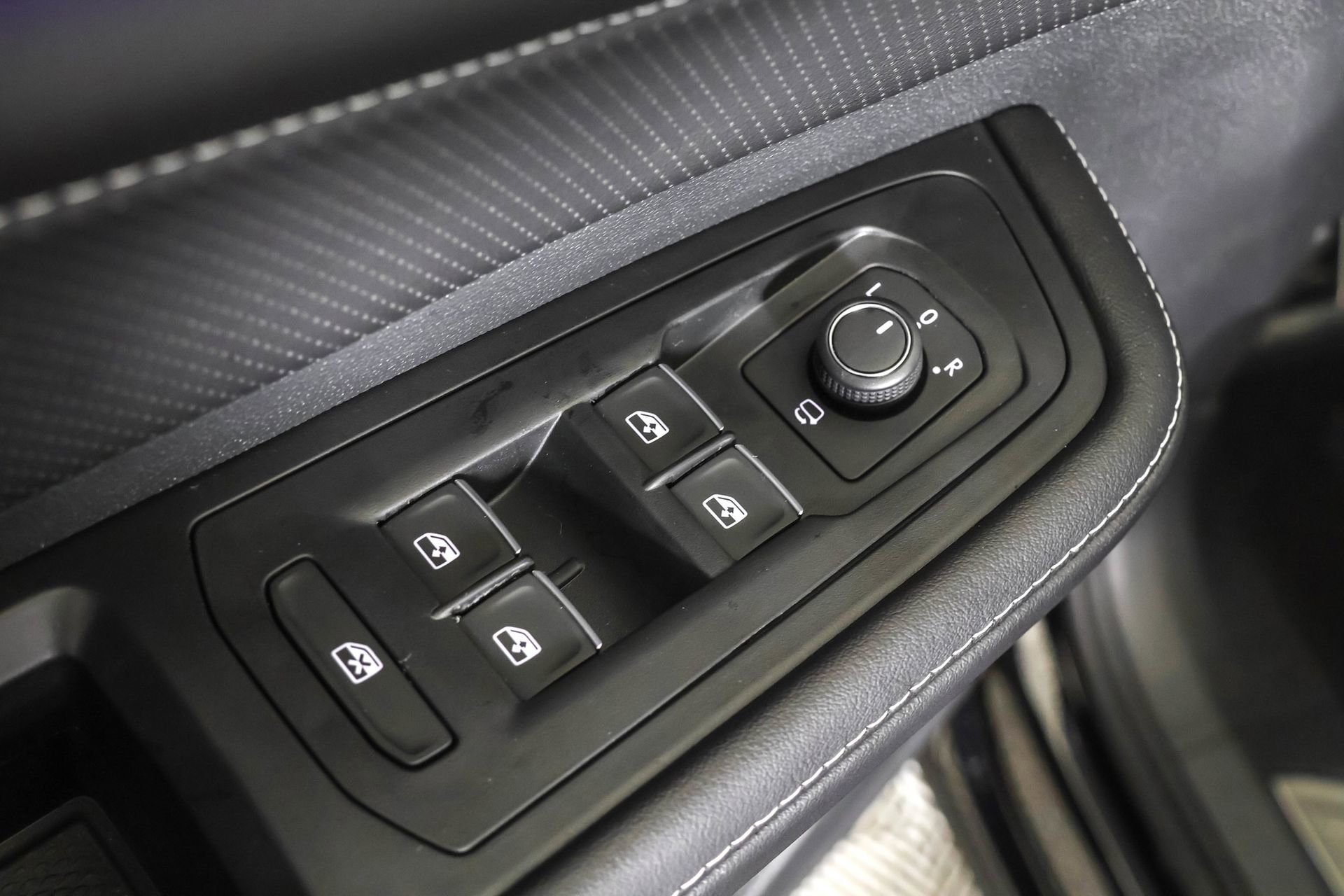 New 2026 Volkswagen Atlas SEL Premium R-Line image 33