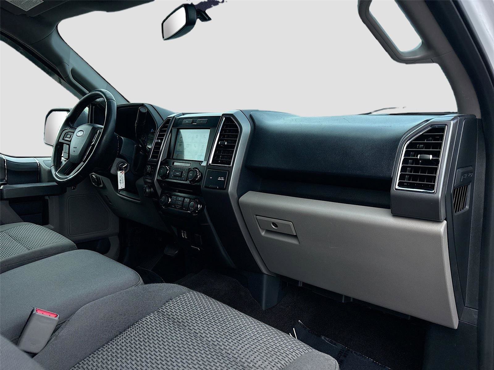 Used 2016 Ford F150 XLT w/ Equipment Group 302A Luxury image 26