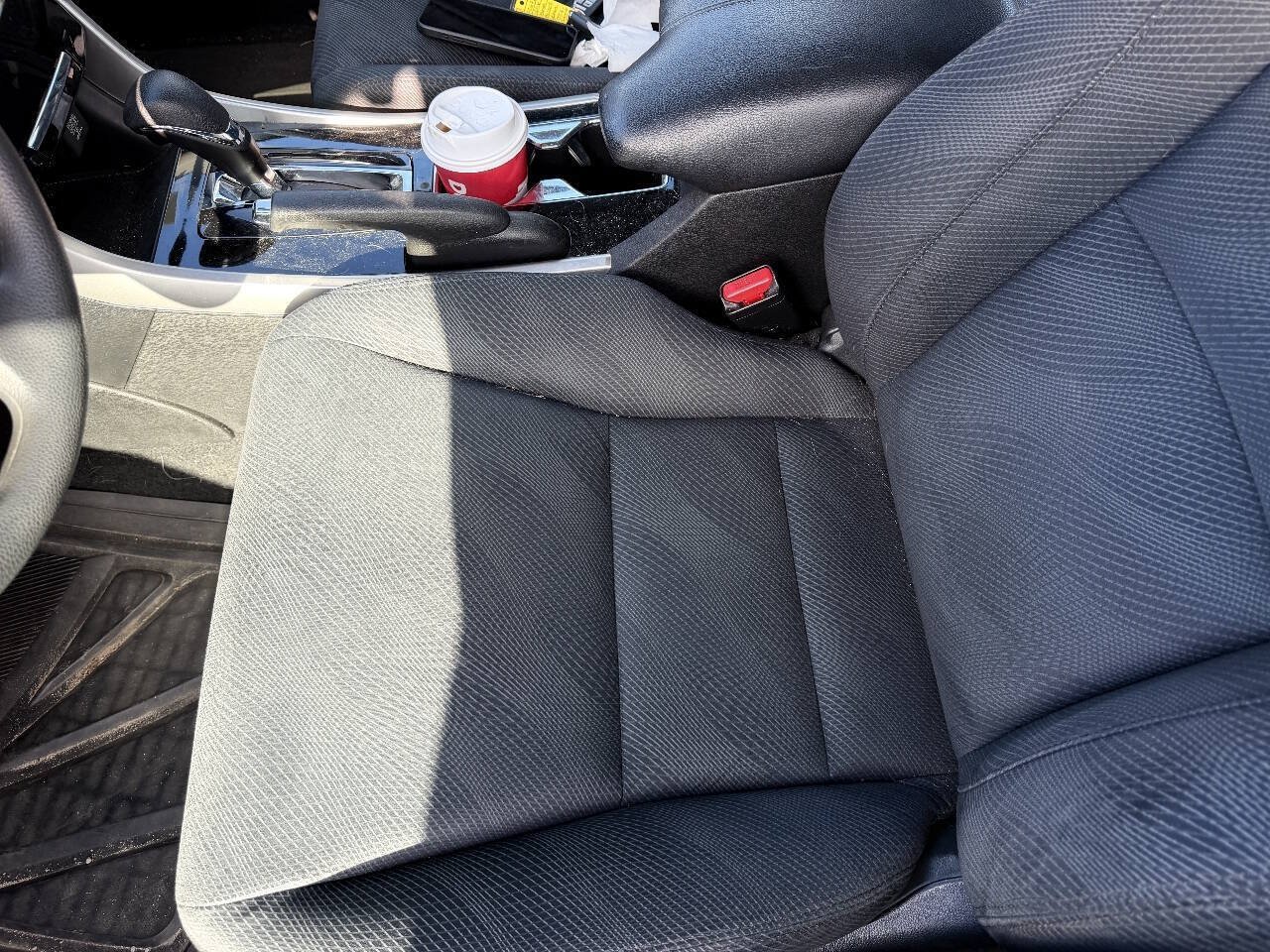 Used 2016 Honda Accord EX image 12