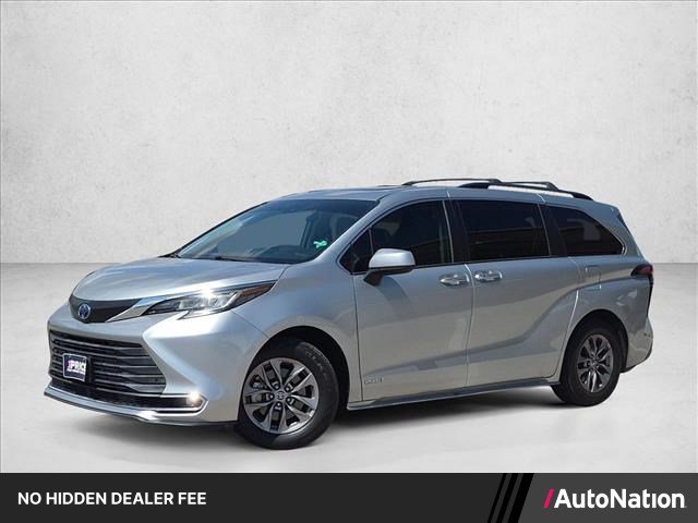 Used 2021 Toyota Sienna XLE