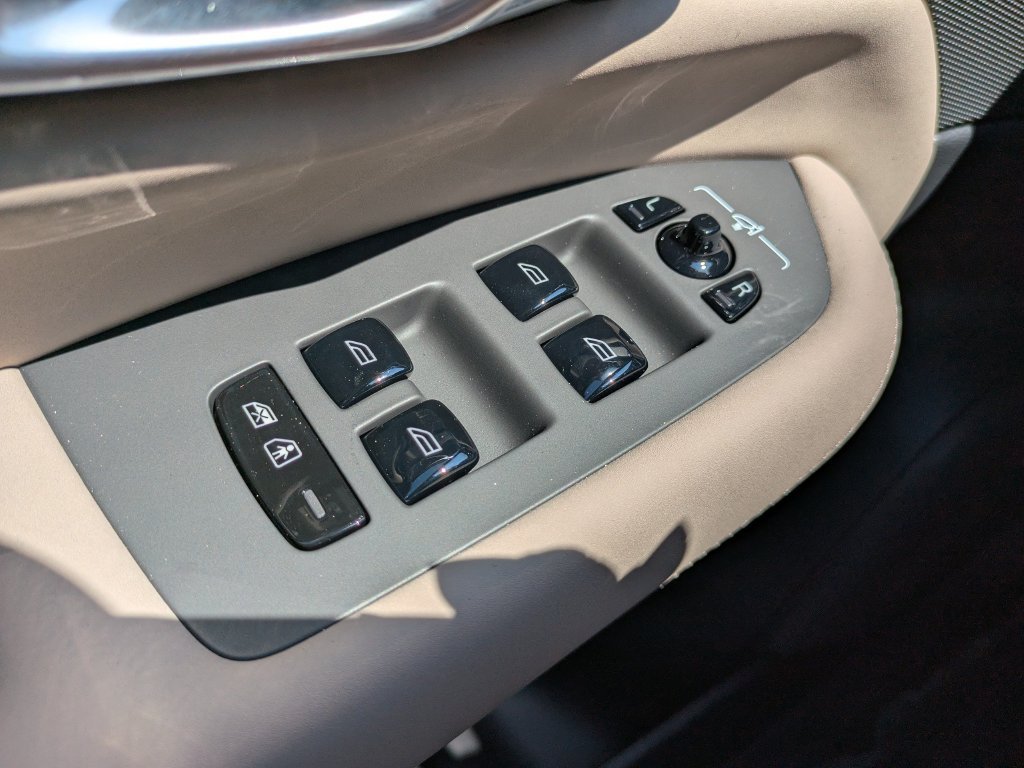 New 2026 Volvo XC90 T8 Core AWD/4WD image 24