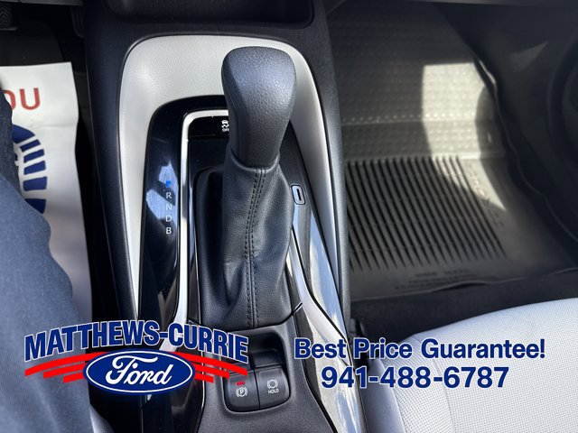 Used 2022 Toyota Corolla LE w/ LE Convenience Package FWD image 19