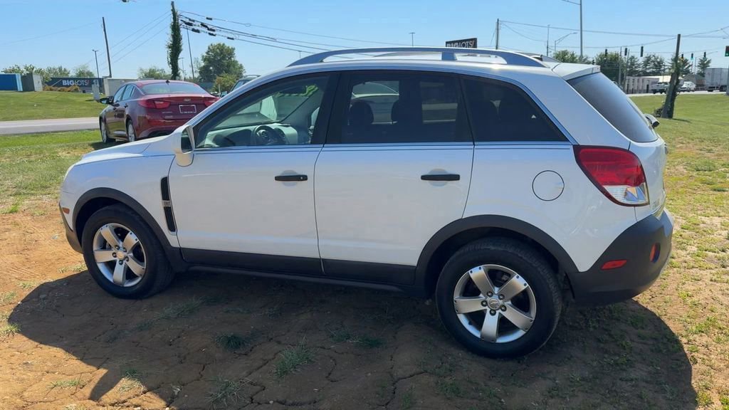 Used 2012 Chevrolet Captiva Sport LS FWD image 3