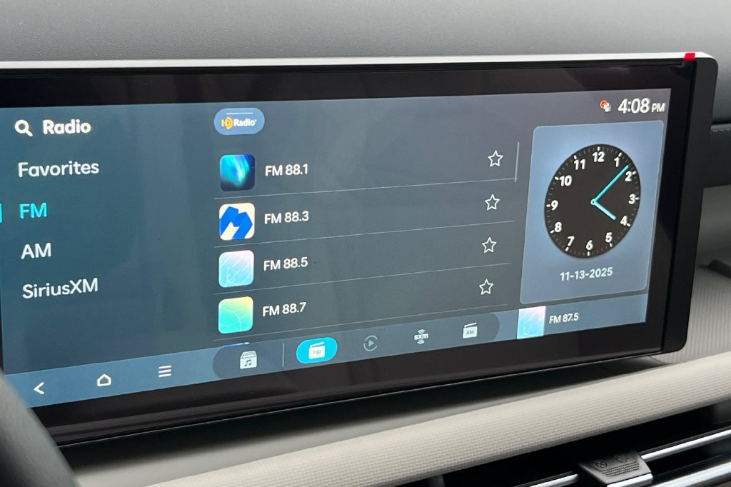 New 2026 Hyundai Tucson Blue SE AWD/4WD image 16