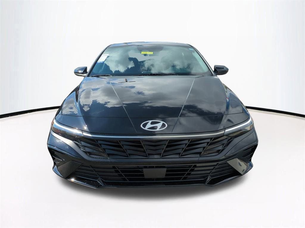 New 2026 Hyundai Elantra SEL Sport image 3