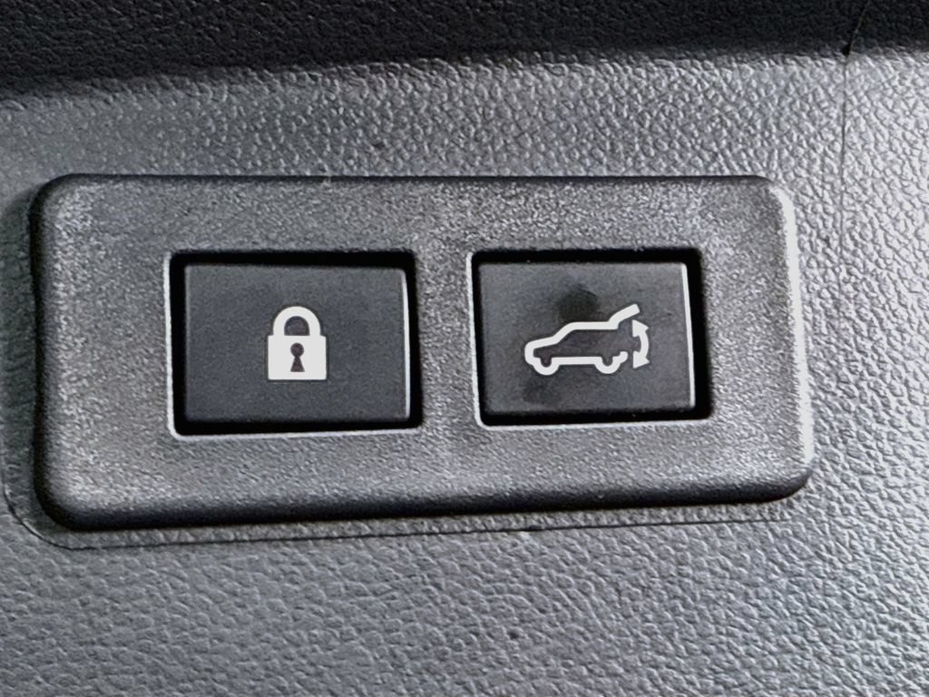 Used 2025 Subaru Outback Premium AWD/4WD image 30
