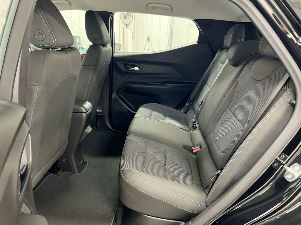 New 2027 Chevrolet Bolt LT w/ Comfort Package image 23