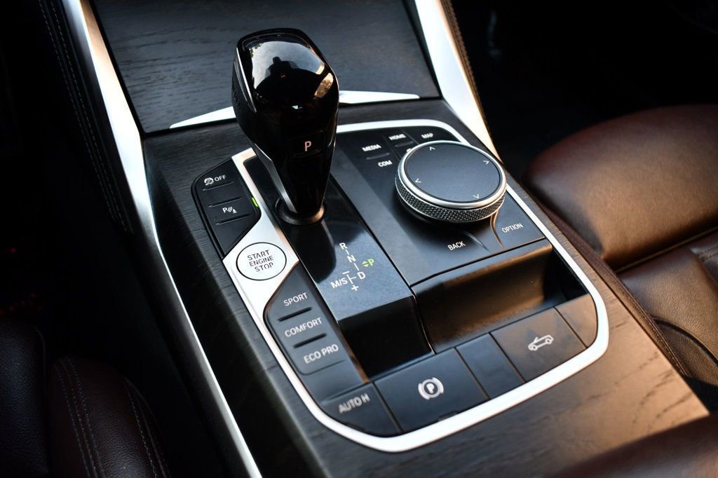 Used 2022 BMW M440i Convertible image 38