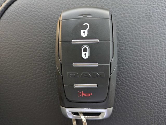 New 2026 RAM 2500 Tradesman AWD/4WD image 30
