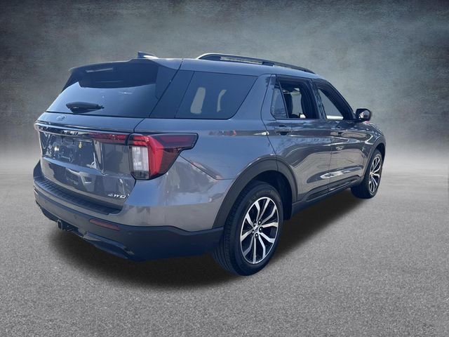 Used 2025 Ford Explorer ST-Line image 10