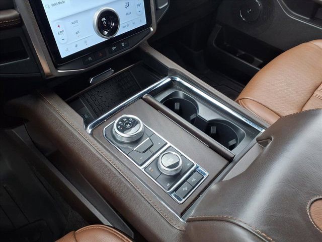 Used 2024 Ford Expedition Max King Ranch image 10