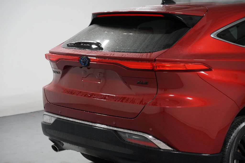 Certified 2023 Toyota Venza Nightshade AWD/4WD image 9