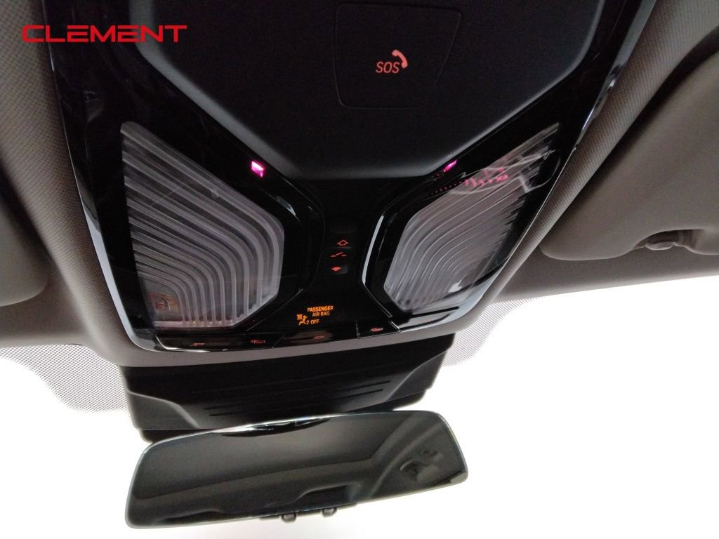 Used 2023 BMW X7 xDrive40i image 25