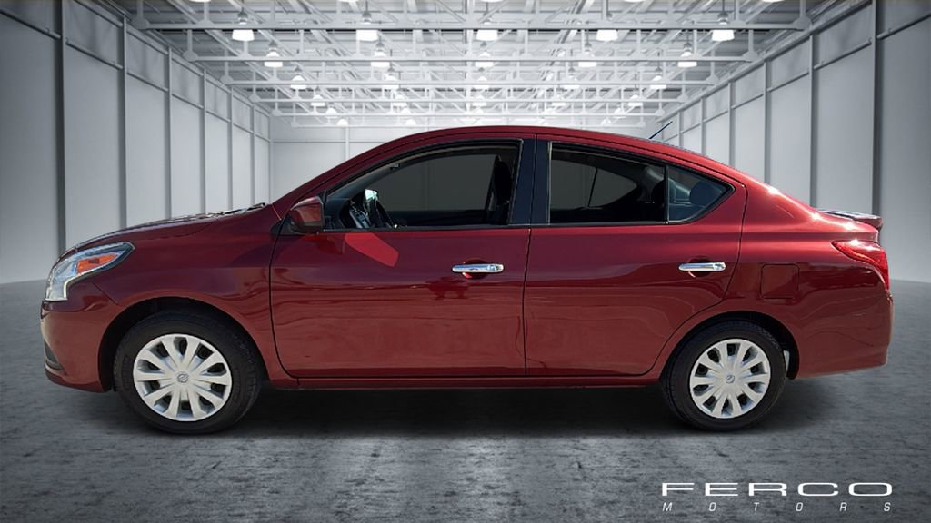 Used 2019 Nissan Versa SV image 2